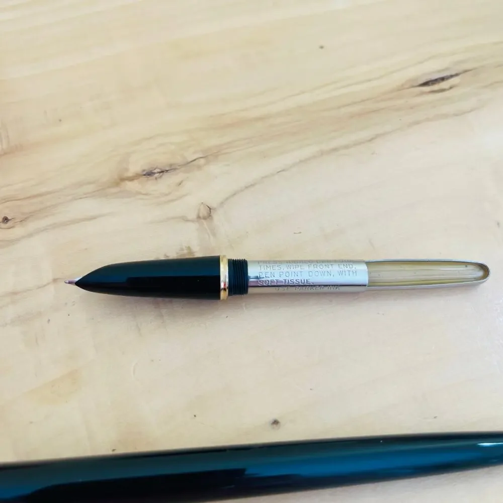 Vtg PARKER 51 Iconic Hooded Fountain Pen Nib Classic Lucite